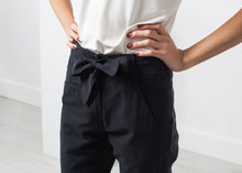 Load image into Gallery viewer, Troupy Pant in Silky Cotton
