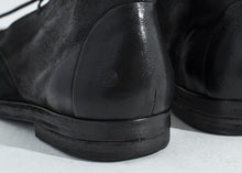 Load image into Gallery viewer, Listello Short Boot in Black
